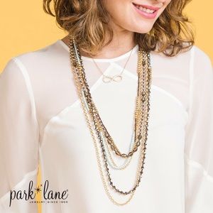 Gorgeous baby blue brown gold 😍🦋